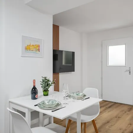 Le Jardin Deden Hyper Centre Bord De Wifi Apartamento Menton