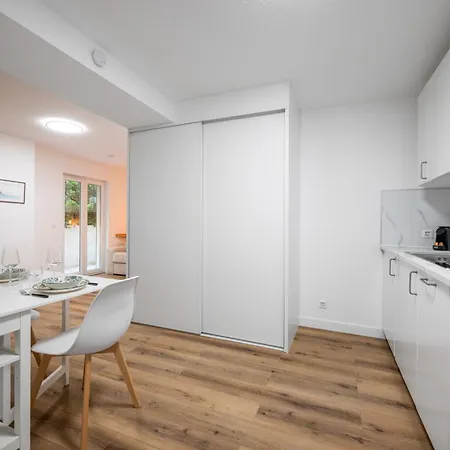 Le Jardin Deden Hyper Centre Bord De Terrasse Διαμέρισμα Μεντόν