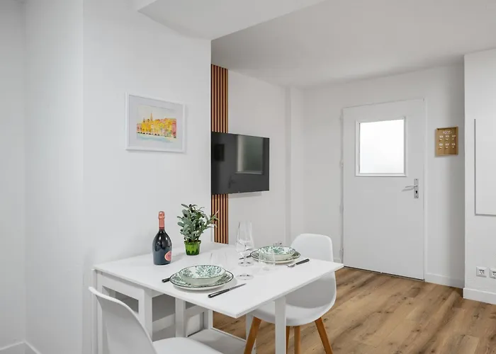 Le Jardin Deden Hyper Centre Bord De Wifi Apartment Menton