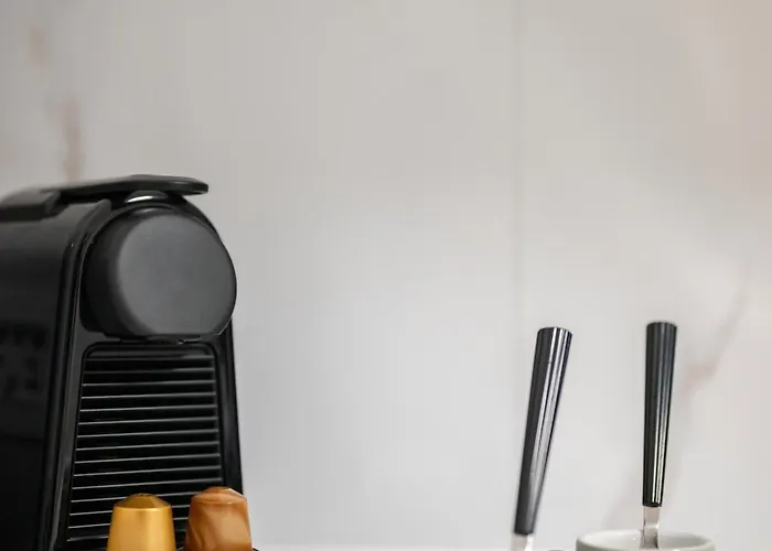 Le Jardin Deden Hyper Centre Bord De Wifi مينتون